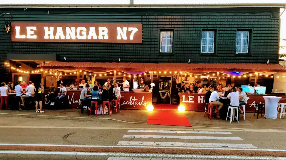 Façade du Hangar N7 à Andancette
